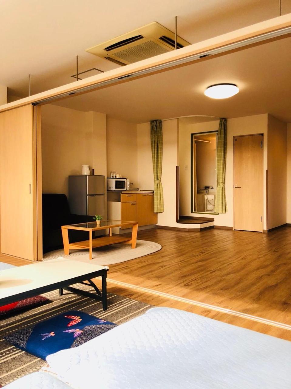 Mikawa House Osaka Castle Hotell Exteriör bild